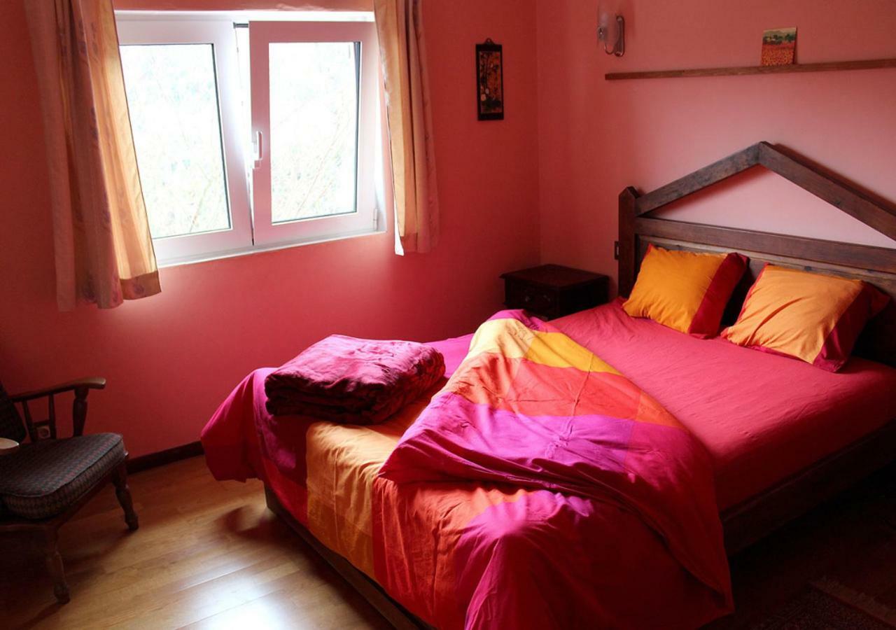 Casa Gwendoline - Albergue / Hostel / Al - Caminho Da Costa วีลาโนวา เด เซอร์เวย์รา ภายนอก รูปภาพ